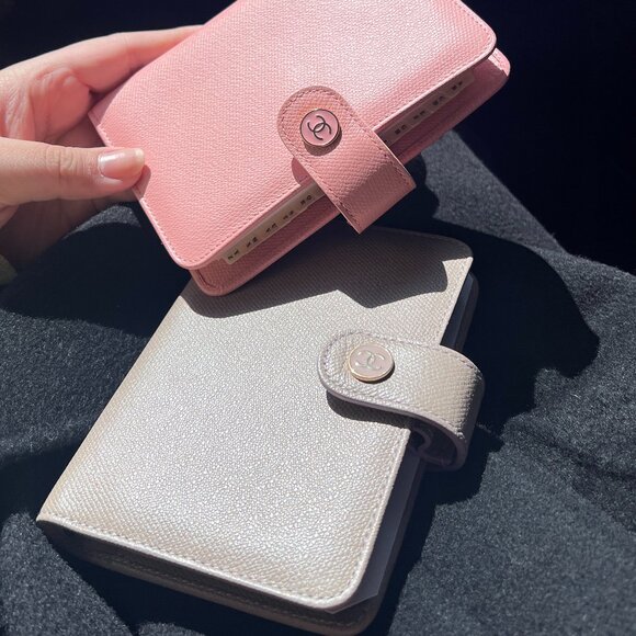 Chanel Enamel Logo PM Agenda Grey Cover Planner Notebook Cover - Pre-owned - Picture 6 of 6